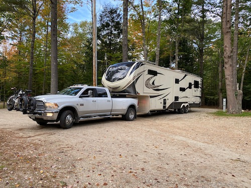 Fifth Wheel vs. Travel Trailer: Key Differences to Know